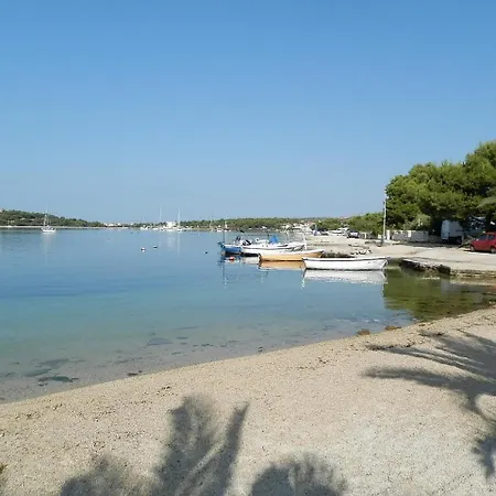 Nyaraló Dijana *