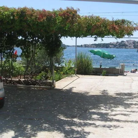 Nyaraló Dijana *