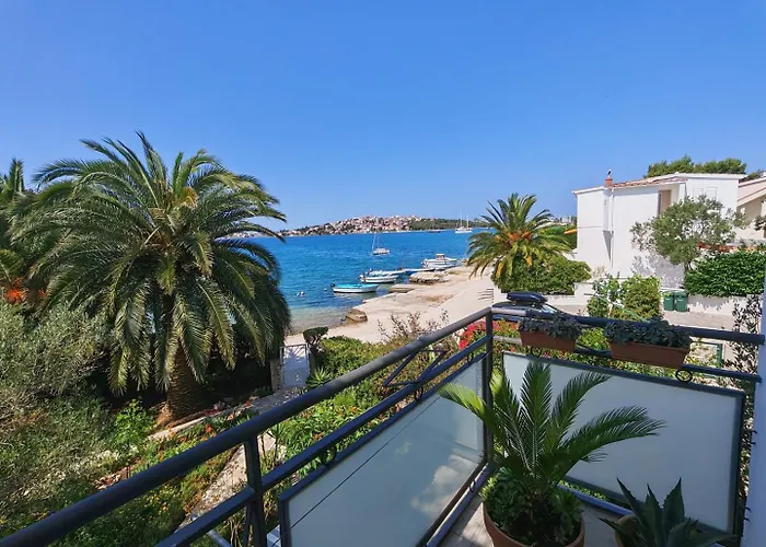 Dijana Сasa de vacaciones Rogoznica (Sibenik-Knin)